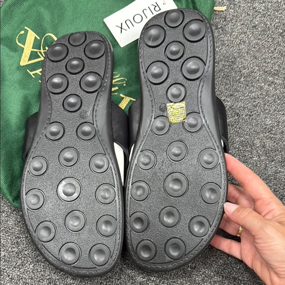 Fratelli Vanni for rijoux Black Leather Sandals